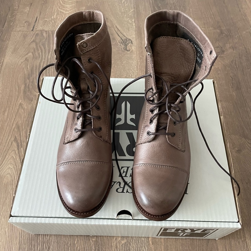 Frye Erin Leather Work Boot Gray Size 9